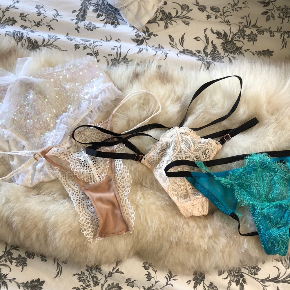 Lot Victoria’s Secret panties